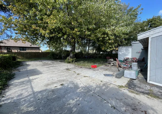 Photo 4 of Single family home for sale at 9940 Melvina Ave, Oak Lawn, IL 60453 | MLS# 12768639 | Listing updated on 2026-09-30