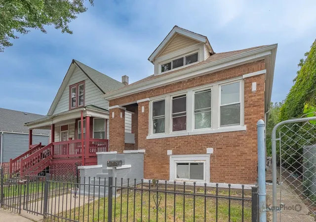 Photo 2 of Single family home for sale at 7241 S Carpenter St, Chicago, IL 60621 | MLS# 12768640 | Listing updated on 2026-10-01