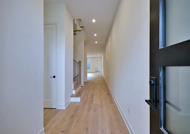 Photo 3 of Townhouse for sale at 258 Addison Ave, Elmhurst, IL 60126 | MLS# 12768642 | Listing updated on 2026-09-26
