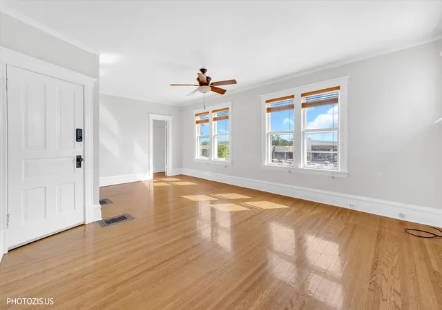 Listing Photo 4 - Condo for sale in building located at 338 N La Grange Rd, La Grange Park, IL 60526