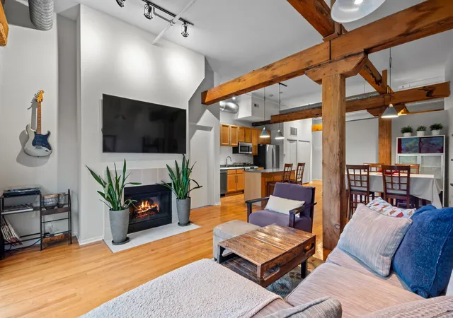 Photo 2 of Condo for sale at 1515 S Michigan Ave #309, Chicago, IL 60605 | MLS# 12768657 | Listing updated on 2026-09-25
