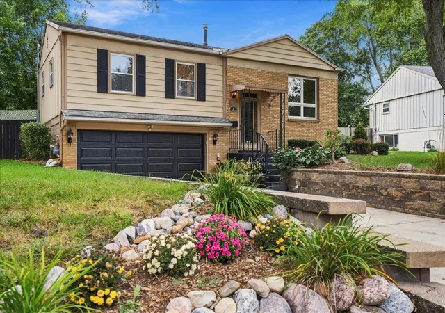 Photo 1 of Single family home for sale at 8 Plymouth Ct, Normal, IL 61761 | MLS# 12768668 | Listing updated on 2026-10-03