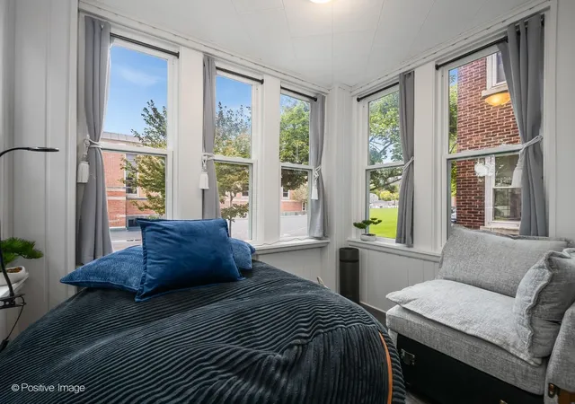 Photo 2 of House for sale at 3847 N Spaulding Ave, Chicago, IL 60618 | MLS# 12768674 | Listing updated on 2026-09-28