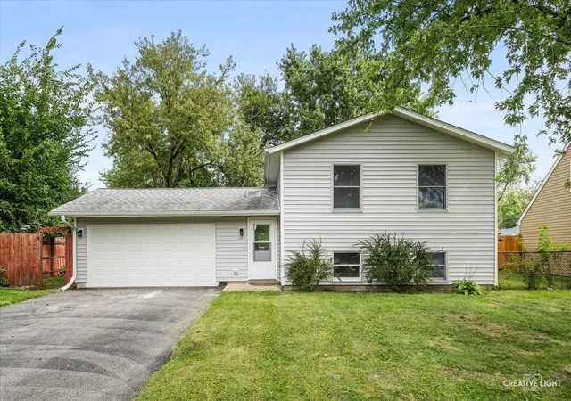 Photo 1 of Single family home for sale at 104 S Ashbury Ave, Bolingbrook, IL 60440 | MLS# 12768715 | Listing updated on 2026-10-03