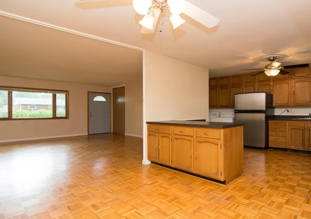 Photo 3 of Single family home for sale at 1406 Eastern Dr, Urbana, IL 61801 | MLS# 12768716 | Listing updated on 2026-10-05