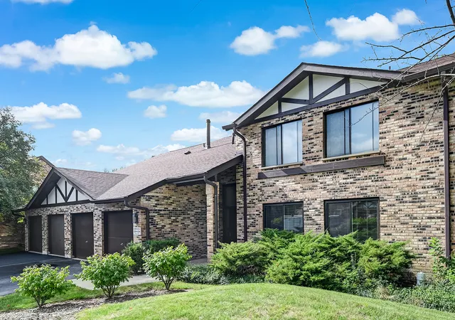 Photo 1 of Condo for sale at 6262 Trinity Dr #1B, Lisle, IL 60532 | MLS# 12768757 | Listing updated on 2026-09-25