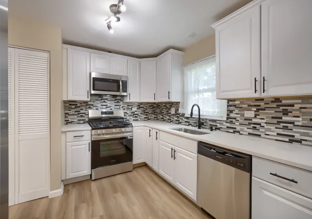 Photo 3 of Single family home for sale at 15440 Birch Rd, Markham, IL 60428 | MLS# 12768780 | Listing updated on 2026-09-24