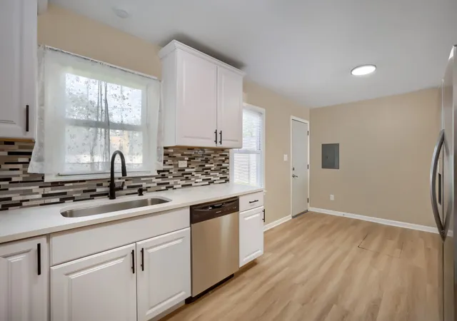 Photo 4 of Single family home for sale at 15440 Birch Rd, Markham, IL 60428 | MLS# 12768780 | Listing updated on 2026-09-24
