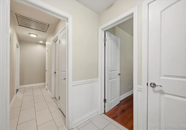 Photo 3 of Single family home for sale at 524 Waubonsee Trl, Batavia, IL 60510 | MLS# 12768783 | Listing updated on 2026-10-07