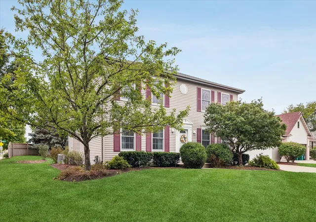 Photo 2 of Single family home for sale at 2904 Hintze Ct, Joliet, IL 60435 | MLS# 12768784 | Listing updated on 2026-10-03