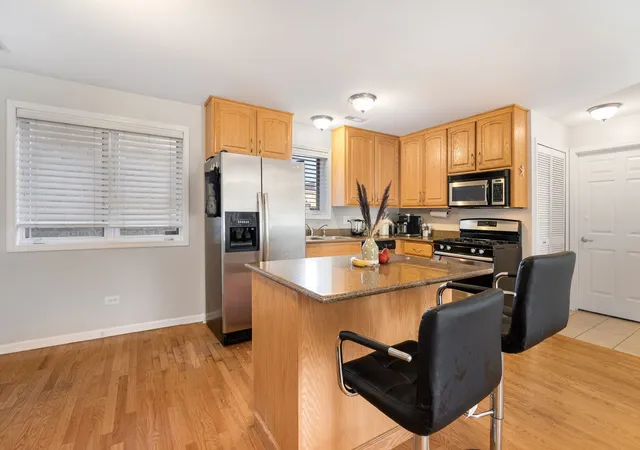 Photo 3 of Condo for sale at 2845 N Harlem Ave #1E, Chicago, IL 60707 | MLS# 12768788 | Listing updated on 2026-10-02