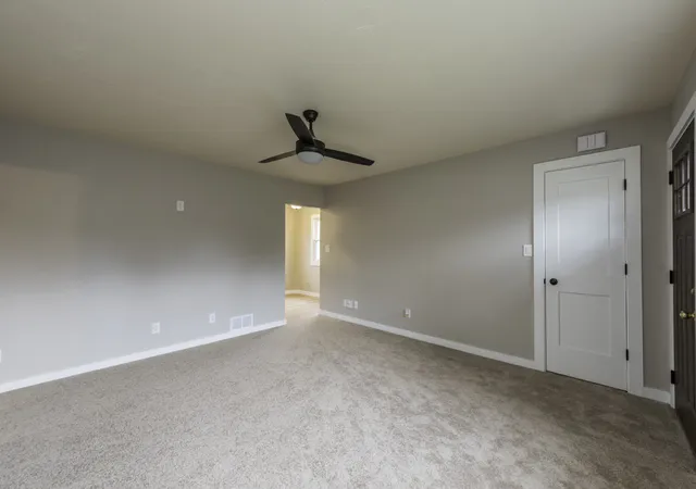 Photo 4 of Single family home for sale at 2205 Mohican Rd, Waukegan, IL 60087 | MLS# 12768799 | Listing updated on 2026-09-24