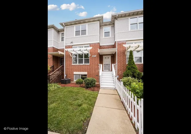 Photo 1 of Townhouse for sale at 3449 W Polk St, Chicago, IL 60624 | MLS# 12768814 | Listing updated on 2026-10-06