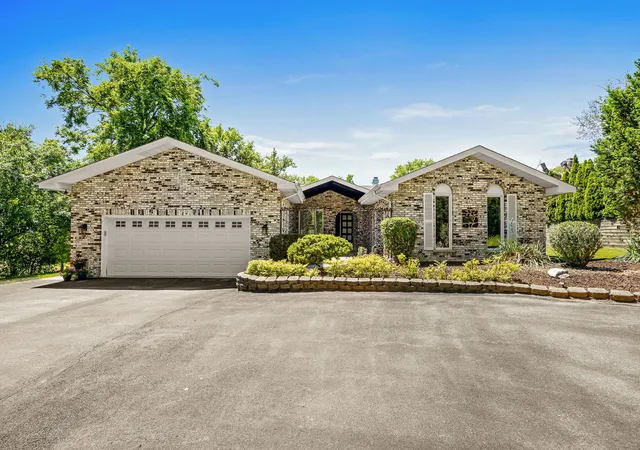 Photo 1 of Single family home for sale at 11s056 Madison St, Hinsdale, IL 60521 | MLS# 12768829 | Listing updated on 2026-09-25