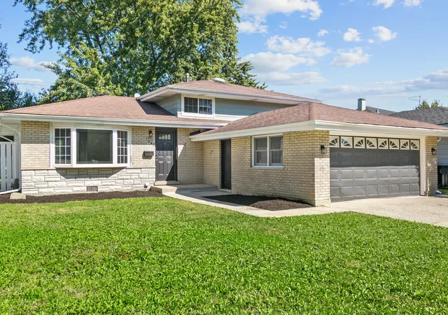 Single family home for sale at 1340 Prince Dr, South Holland, IL 60473 | MLS# 12768841