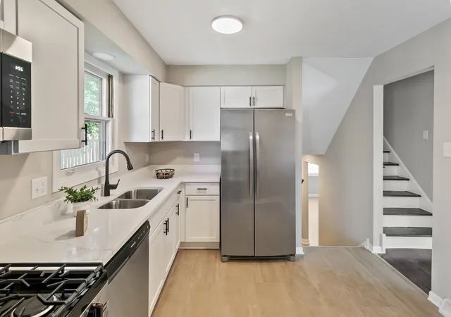 Photo 3 of Single family home for sale at 1340 Prince Dr, South Holland, IL 60473 | MLS# 12768841 | Listing updated on 2026-10-05