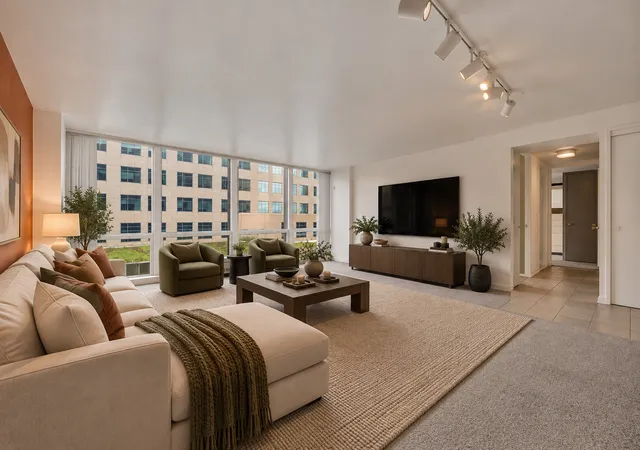 Photo 2 of Condo for sale at 340 W Diversey Pkwy #918, Chicago, IL 60657 | MLS# 12768847 | Listing updated on 2026-09-25