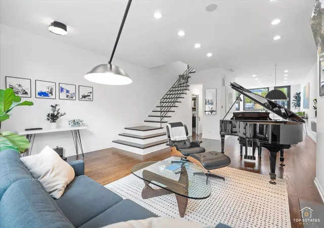 Photo 3 of Single family home for sale at 1940 W Wabansia Ave, Chicago, IL 60622 | MLS# 12768858 | Listing updated on 2026-10-06