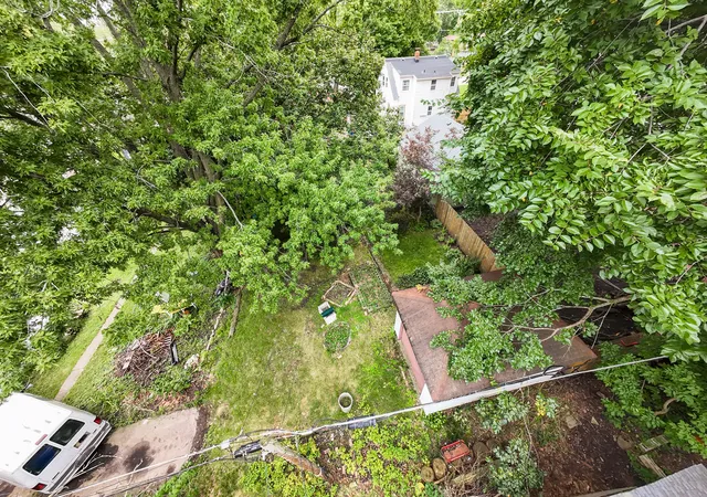 Photo 4 of Single family home for sale at 555 N 7th Street, De Kalb, IL 60115 | MLS# 12768862 | Listing updated on 2026-10-03