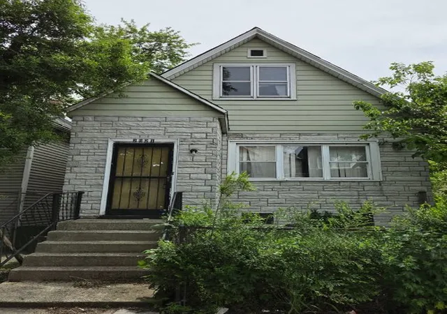 Photo 1 of Single family home for sale at 2921 E 78th Place, Chicago, IL 60649 | MLS# 12768864 | Listing updated on 2026-09-24