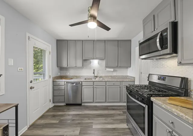 Photo 3 of Single family home for sale at 3513 Laurel Ln, Hazel Crest, IL 60429 | MLS# 12768867 | Listing updated on 2026-09-29
