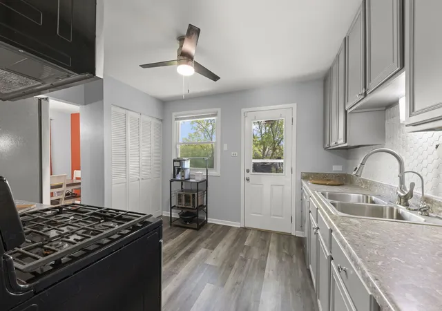 Photo 3 of Single family home for sale at 3513 Laurel Ln, Hazel Crest, IL 60429 | MLS# 12768867 | Listing updated on 2026-09-29