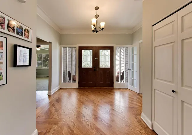 Photo 3 of Single family home for sale at 6001 Ross Dr, Woodridge, IL 60517 | MLS# 12768875 | Listing updated on 2026-09-27