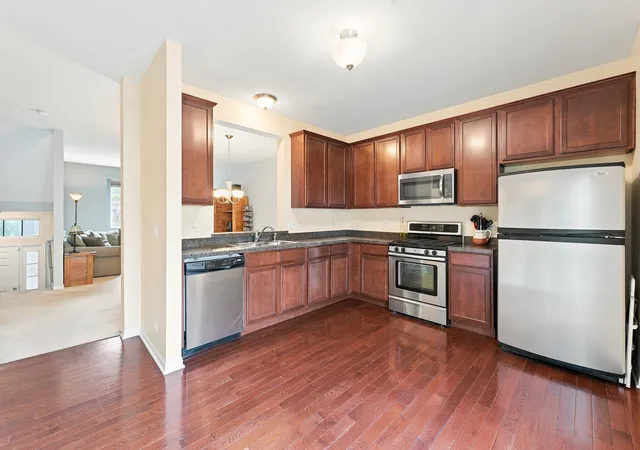 Photo 2 of Townhouse for sale at 3382 Cameron Dr, Elgin, IL 60124 | MLS# 12768899 | Listing updated on 2026-10-20