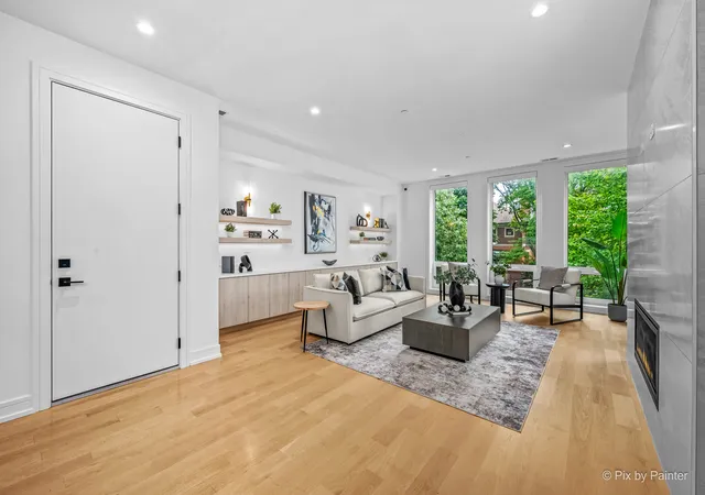 Listing Photo 4 - Condo for sale in building located at 2640 N Bosworth Ave, Chicago, IL 60614 - Unit #PHS