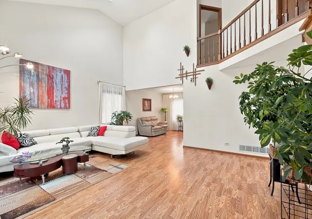 Photo 4 of Single family home for sale at 146 Michael Ave, Mundelein, IL 60060 | MLS# 12768906 | Listing updated on 2026-10-03