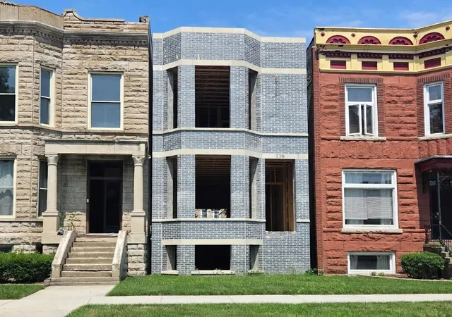 Single family home for sale at 530 E 44th Place, Chicago, IL 60653 | MLS# 12768918