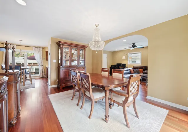 Photo 2 of Single family home for sale at 382 Maple Ln, Elk Grove Village, IL 60007 | MLS# 12768946 | Listing updated on 2026-09-30