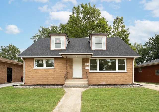 Single family home for sale at 16445 Dobson Ave, South Holland, IL 60473 | MLS# 12768961