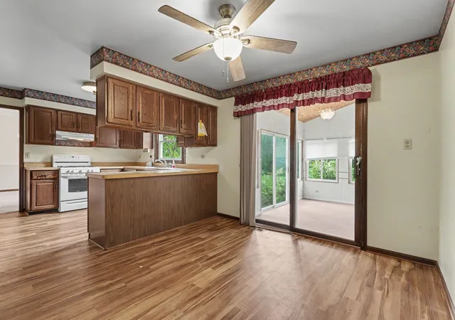 Photo 4 of Single family home for sale at 4n649 Petersdorf Rd, West Chicago, IL 60185 | MLS# 12768972 | Listing updated on 2026-09-28