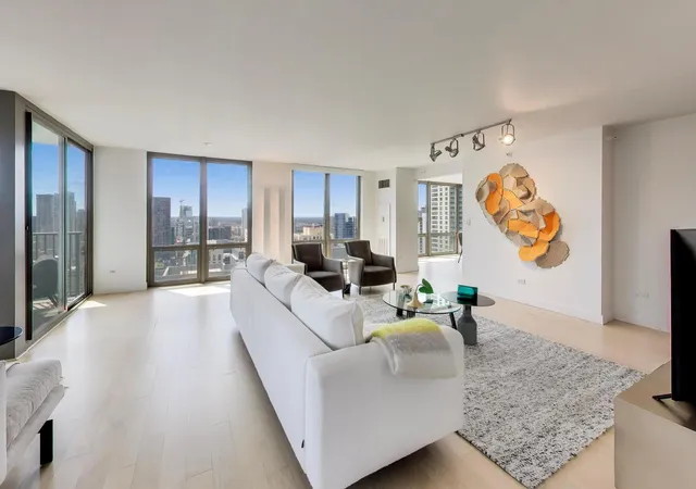 Photo 3 of Condo for sale at 2 E Erie St #3005, Chicago, IL 60611 | MLS# 12768973 | Listing updated on 2026-09-30