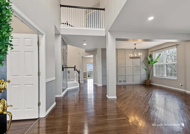 Photo 4 of Single family home for sale at 408 Pinehurst Ct, Gurnee, IL 60031 | MLS# 12768974 | Listing updated on 2026-09-24