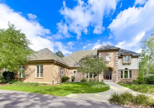 Photo 1 of Single family home for sale at 12 Riderwood Rd, North Barrington, IL 60010 | MLS# 12768985 | Listing updated on 2026-10-02