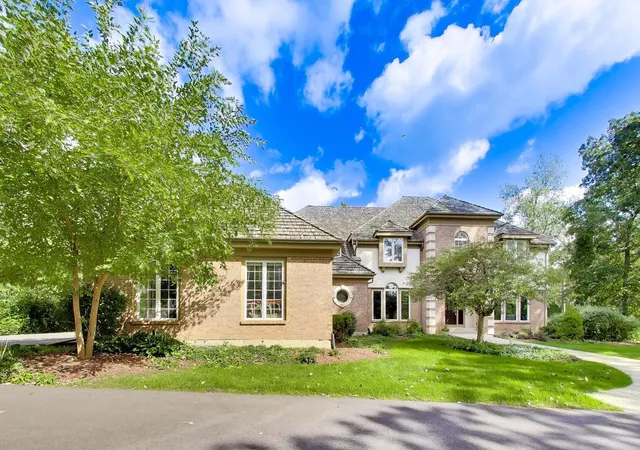 Photo 3 of Single family home for sale at 12 Riderwood Rd, North Barrington, IL 60010 | MLS# 12768985 | Listing updated on 2026-10-02