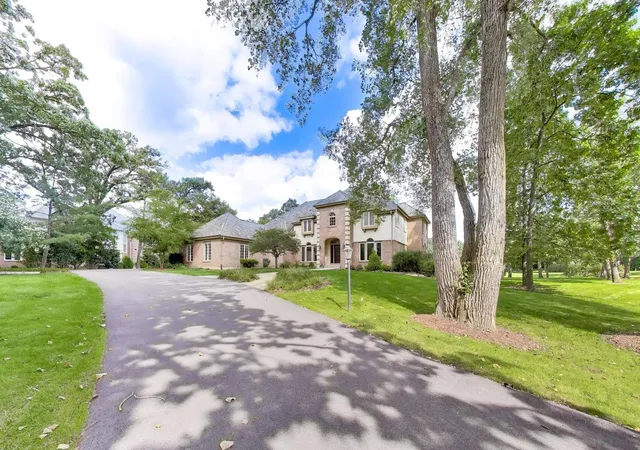 Photo 3 of Single family home for sale at 12 Riderwood Rd, North Barrington, IL 60010 | MLS# 12768985 | Listing updated on 2026-10-02