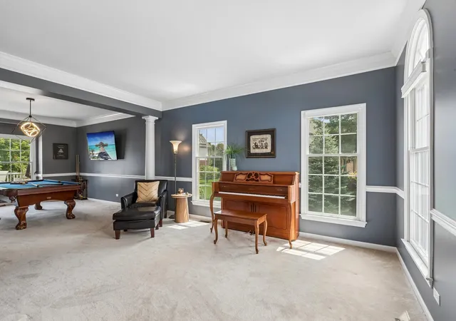 Photo 4 of Single family home for sale at 16 Eagle Ridge Dr, Hawthorn Woods, IL 60047 | MLS# 12768988 | Listing updated on 2026-09-24