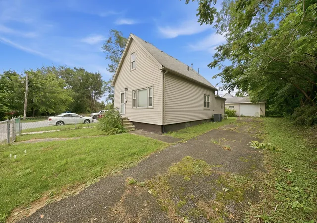 Photo 1 of Single family home for sale at 1501 Union Ave, Chicago Heights, IL 60411 | MLS# 12768991 | Listing updated on 2026-09-25