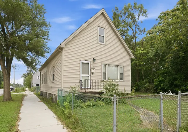 Photo 2 of Single family home for sale at 1501 Union Ave, Chicago Heights, IL 60411 | MLS# 12768991 | Listing updated on 2026-09-25