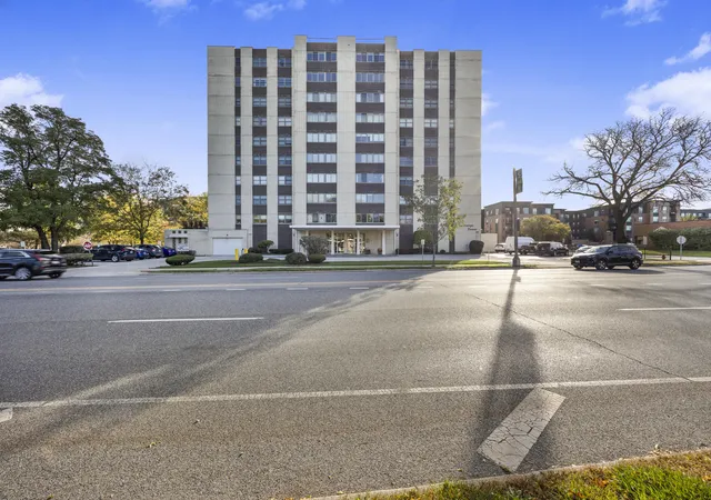Photo 1 of Condo for sale at 141 N La Grange Rd #901, La Grange, IL 60525 | MLS# 12769011 | Listing updated on 2026-10-20