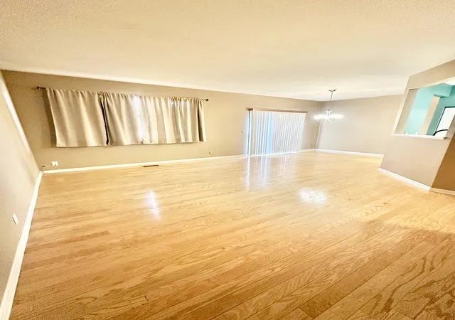 Photo 3 of Townhouse for sale at 1788 S Wentworth Cir, Romeoville, IL 60446 | MLS# 12769014 | Listing updated on 2026-10-07