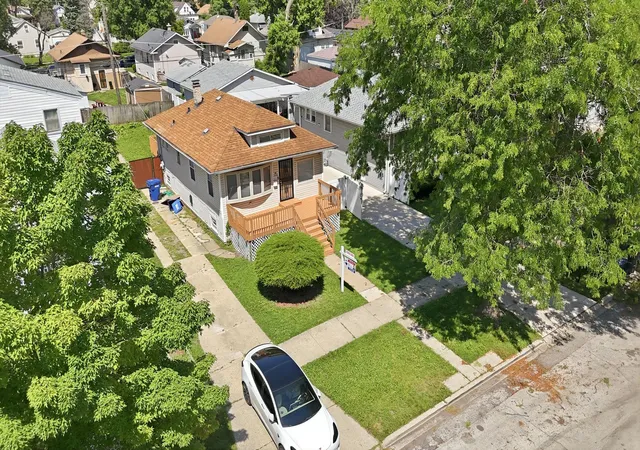 Photo 3 of Single family home for sale at 1426 S 18th Avenue, Maywood, IL 60153 | MLS# 12769015 | Listing updated on 2026-09-30