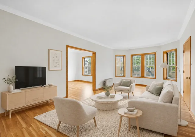 Photo 2 of Condo for sale at 403 S Harvey Ave #2B, Oak Park, IL 60302 | MLS# 12769043 | Listing updated on 2026-10-02
