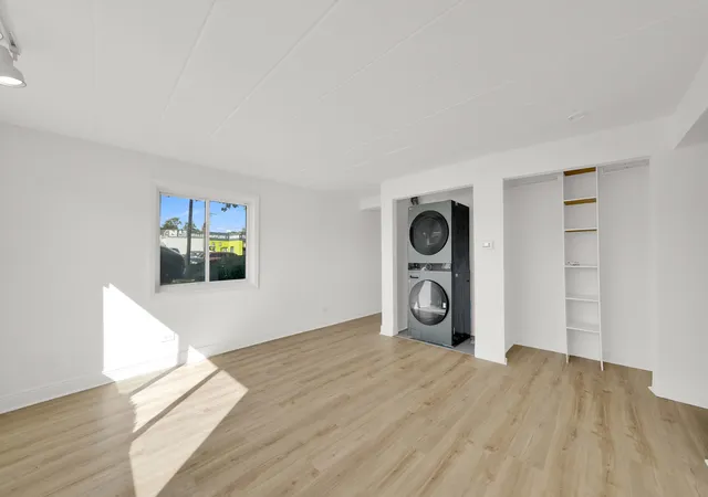 Listing Photo 4 - Condo for sale in building located at 5209 S Leclaire Ave, Chicago, IL 60638 - Unit #1A