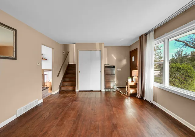 Photo 4 of Single family home for sale at 6500 182nd Street, Tinley Park, IL 60477 | MLS# 12769053 | Listing updated on 2026-10-07