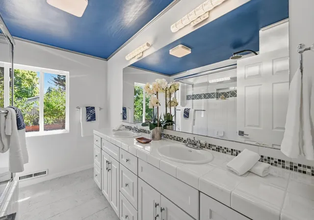 Photo 4 of Single family home for sale at 2139 Lone Oak Ave, Napa, CA 94558 | MLS# 12769061 | Listing updated on 2026-10-05