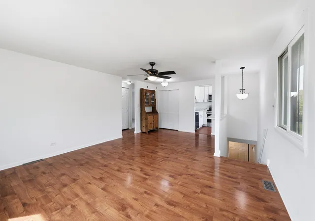 Photo 4 of Sale Pending at 18 Eastham Ct #18, Schaumburg, IL 60193 | MLS# 12769079 | Listing updated on 2026-09-29